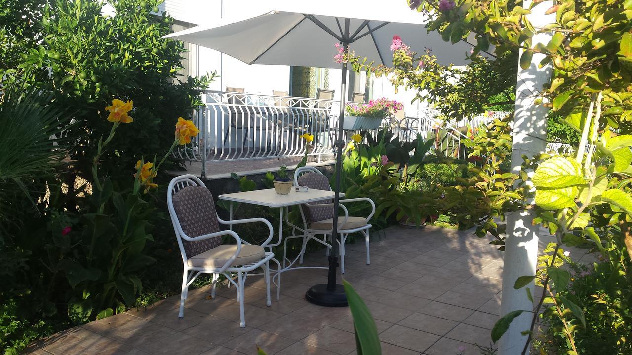 Pagonion Hotel Kamena Vourla Luaran gambar
